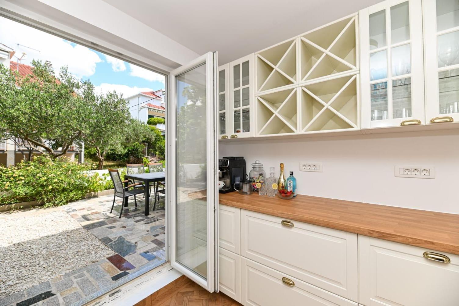 Villa Rozana - Beachfront Wellness Retreat Seget Vranjica Exterior photo