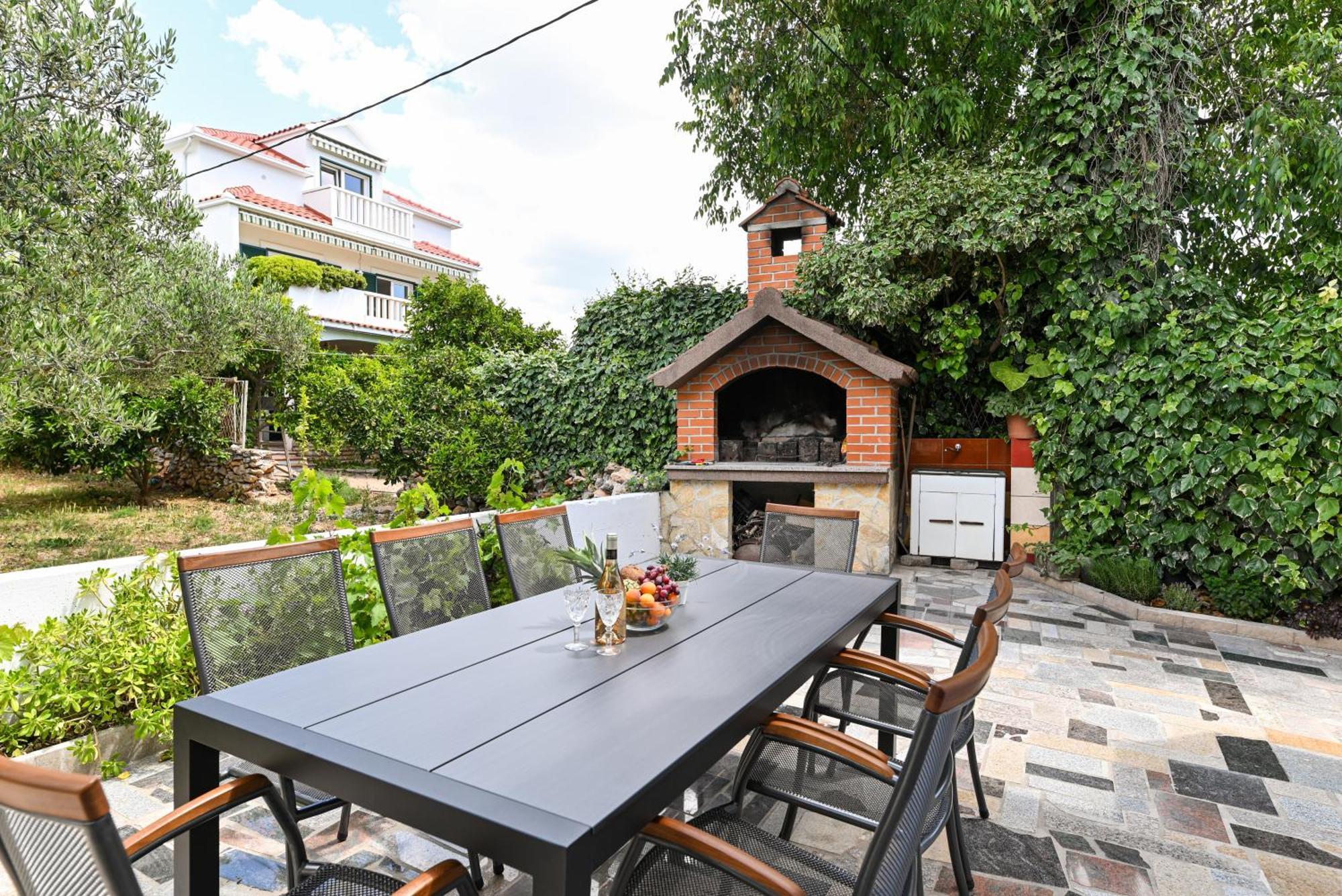 Villa Rozana - Beachfront Wellness Retreat Seget Vranjica Exterior photo