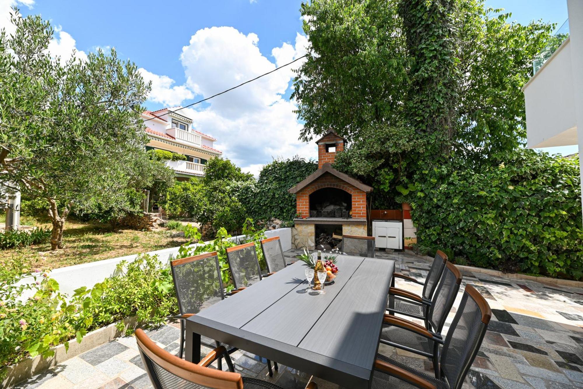 Villa Rozana - Beachfront Wellness Retreat Seget Vranjica Exterior photo