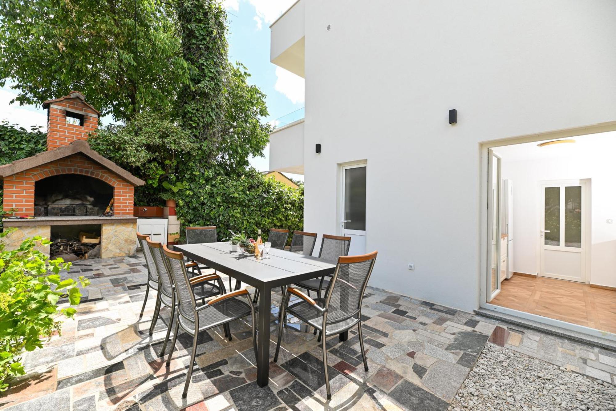 Villa Rozana - Beachfront Wellness Retreat Seget Vranjica Exterior photo