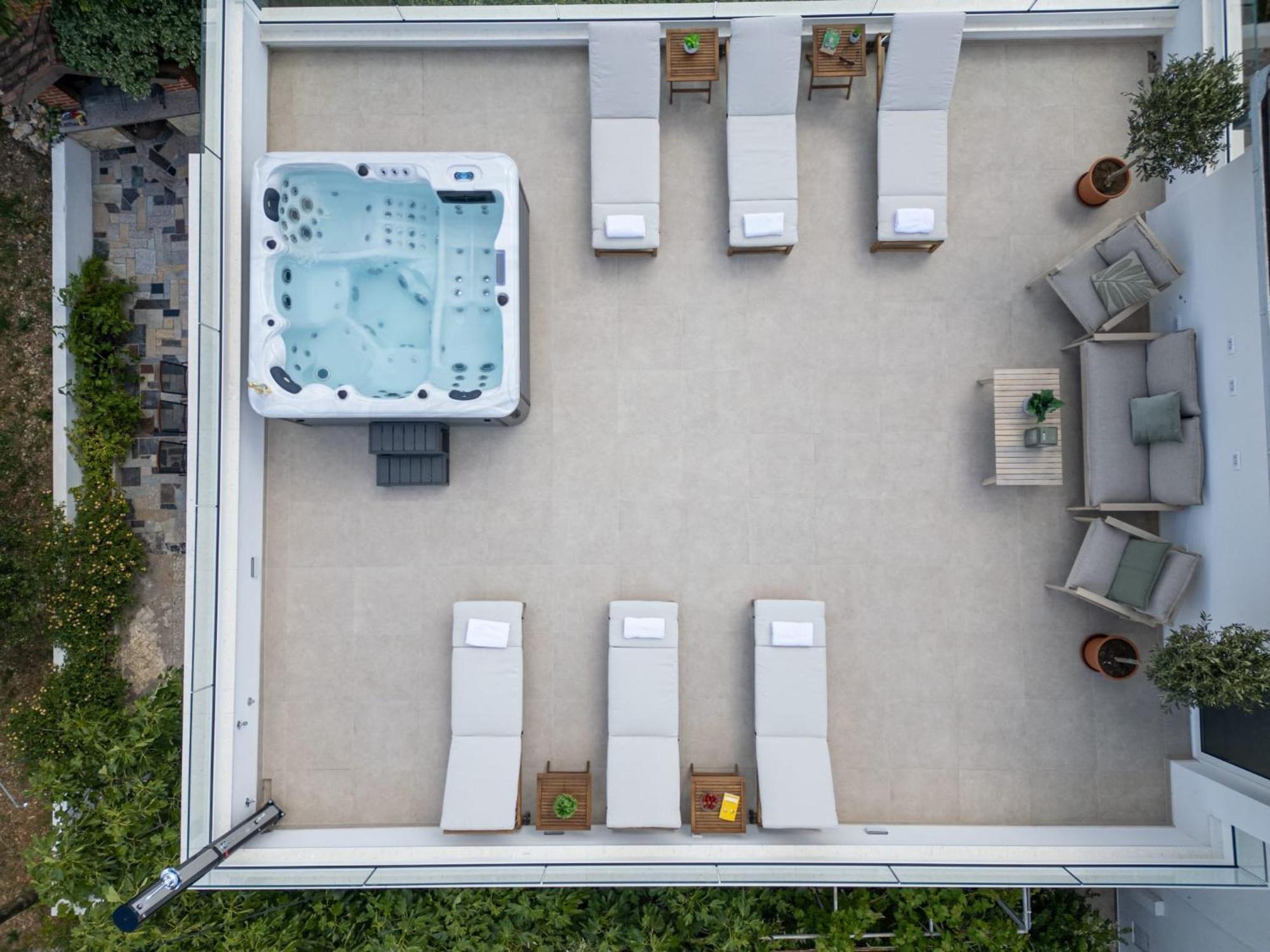 Villa Rozana - Beachfront Wellness Retreat Seget Vranjica Exterior photo