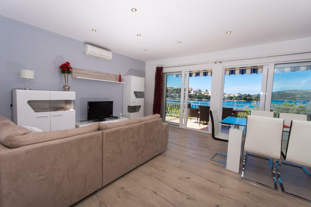Villa Rozana - Beachfront Wellness Retreat Seget Vranjica Exterior photo