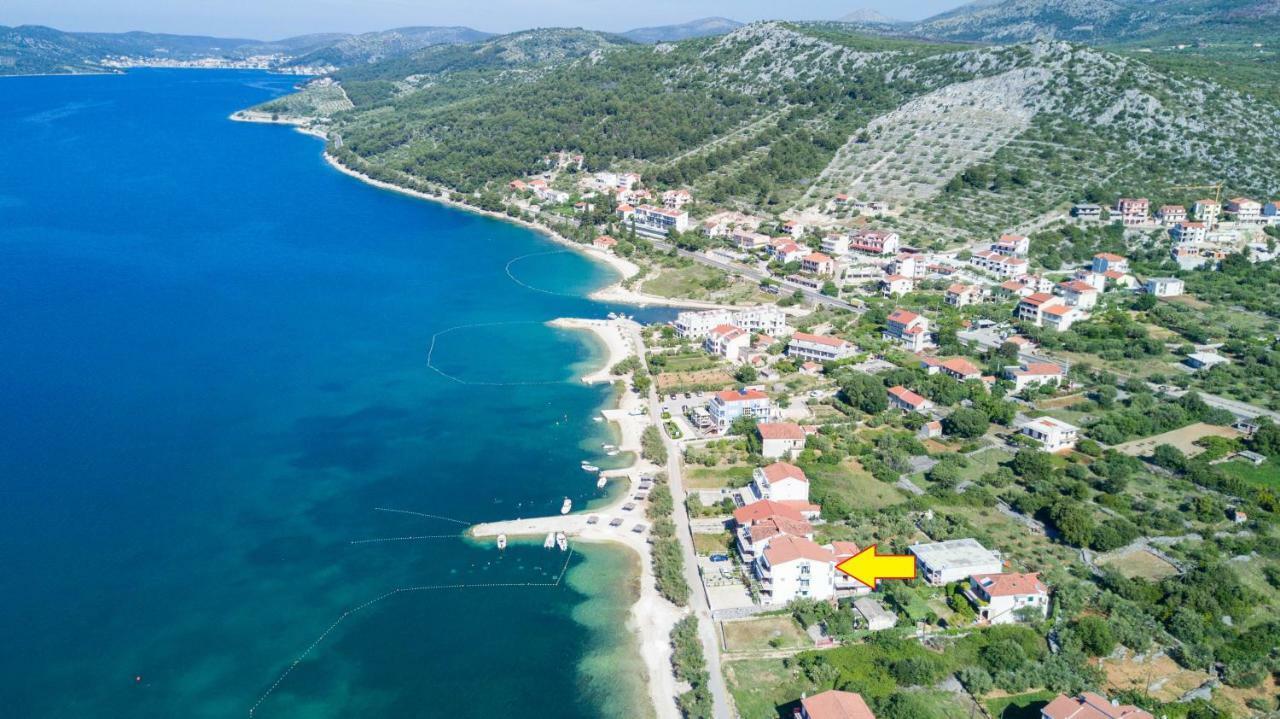 Villa Rozana - Beachfront Wellness Retreat Seget Vranjica Exterior photo