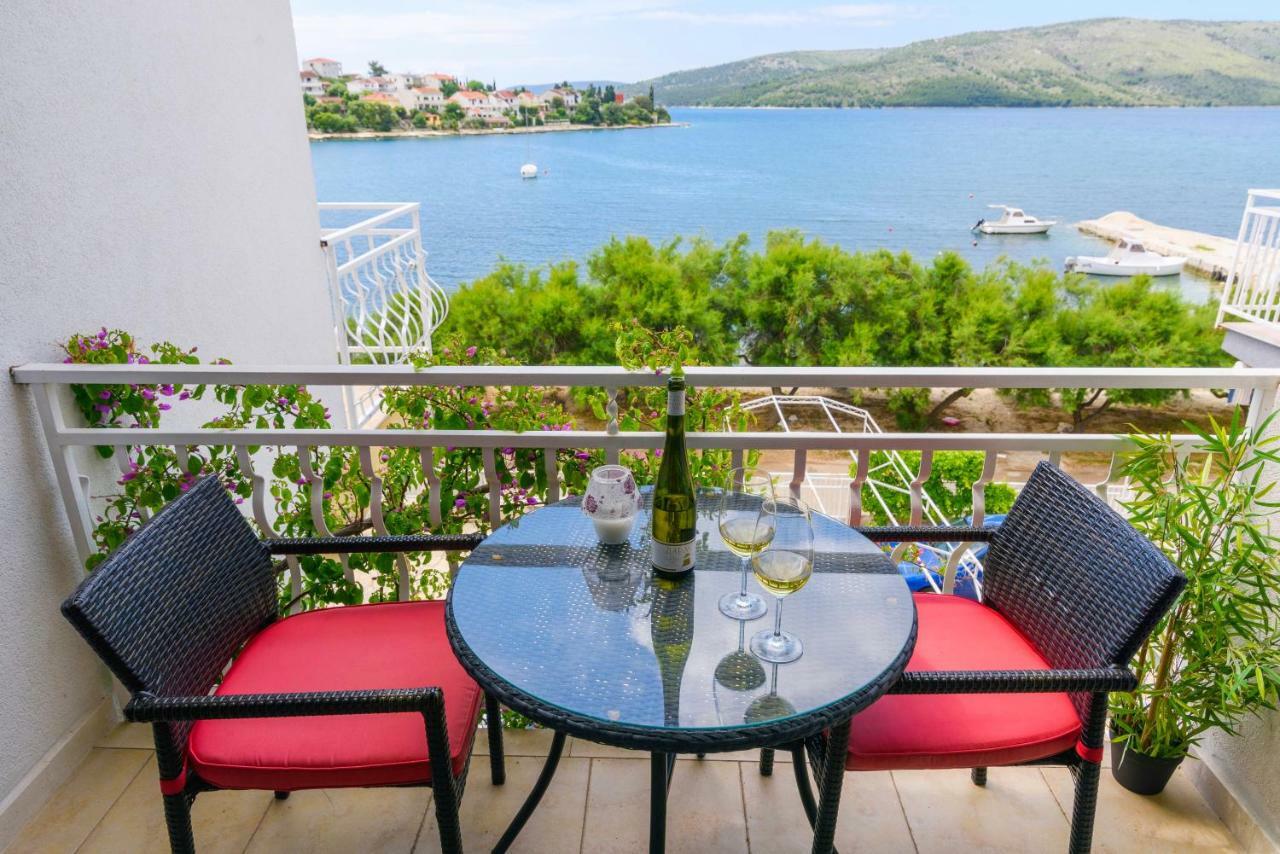 Villa Rozana - Beachfront Wellness Retreat Seget Vranjica Exterior photo