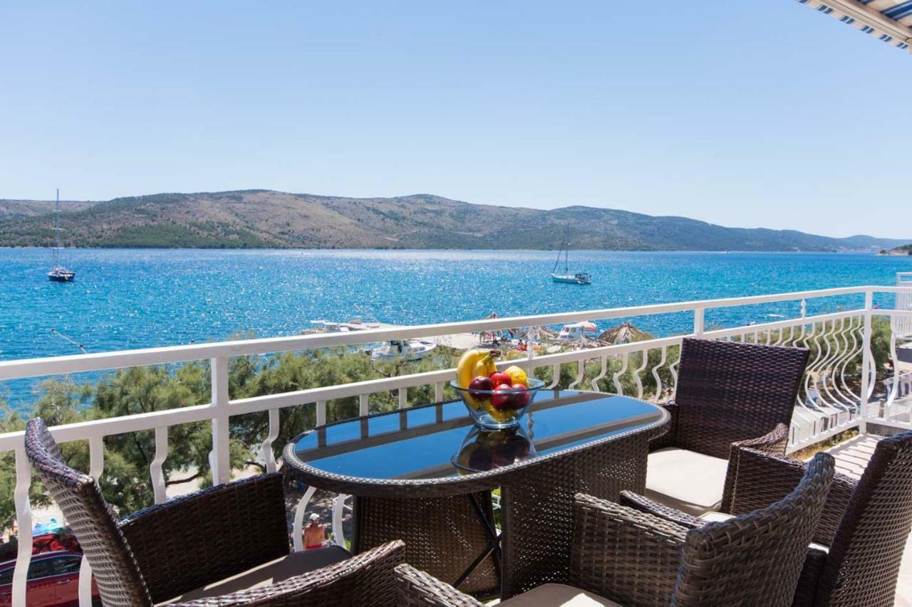 Villa Rozana - Beachfront Wellness Retreat Seget Vranjica Exterior photo