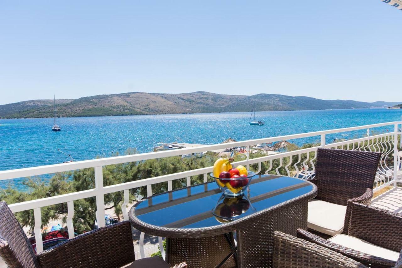 Villa Rozana - Beachfront Wellness Retreat Seget Vranjica Exterior photo