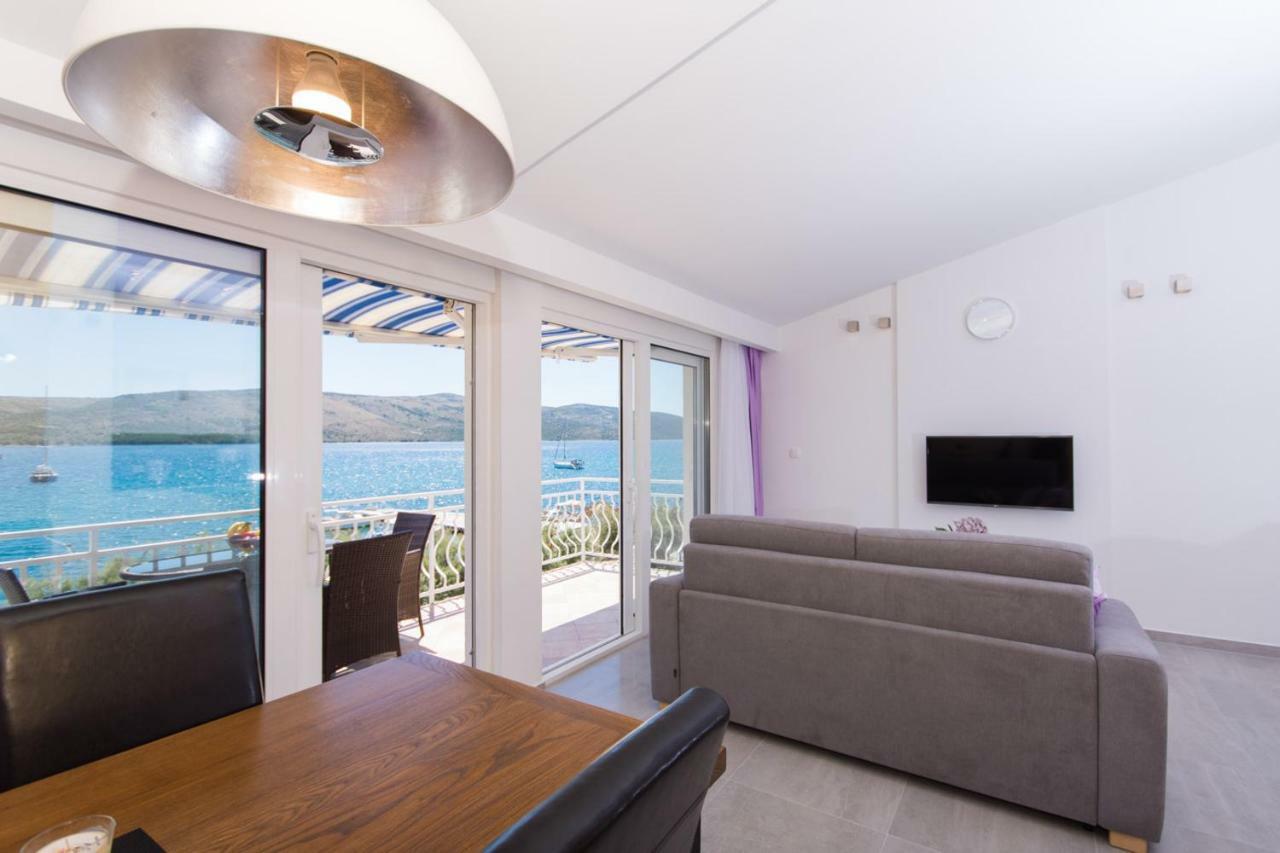 Villa Rozana - Beachfront Wellness Retreat Seget Vranjica Exterior photo