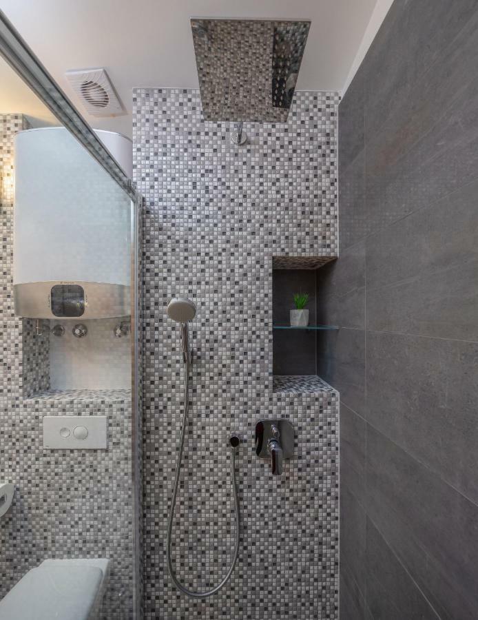Villa Rozana - Beachfront Wellness Retreat Seget Vranjica Exterior photo